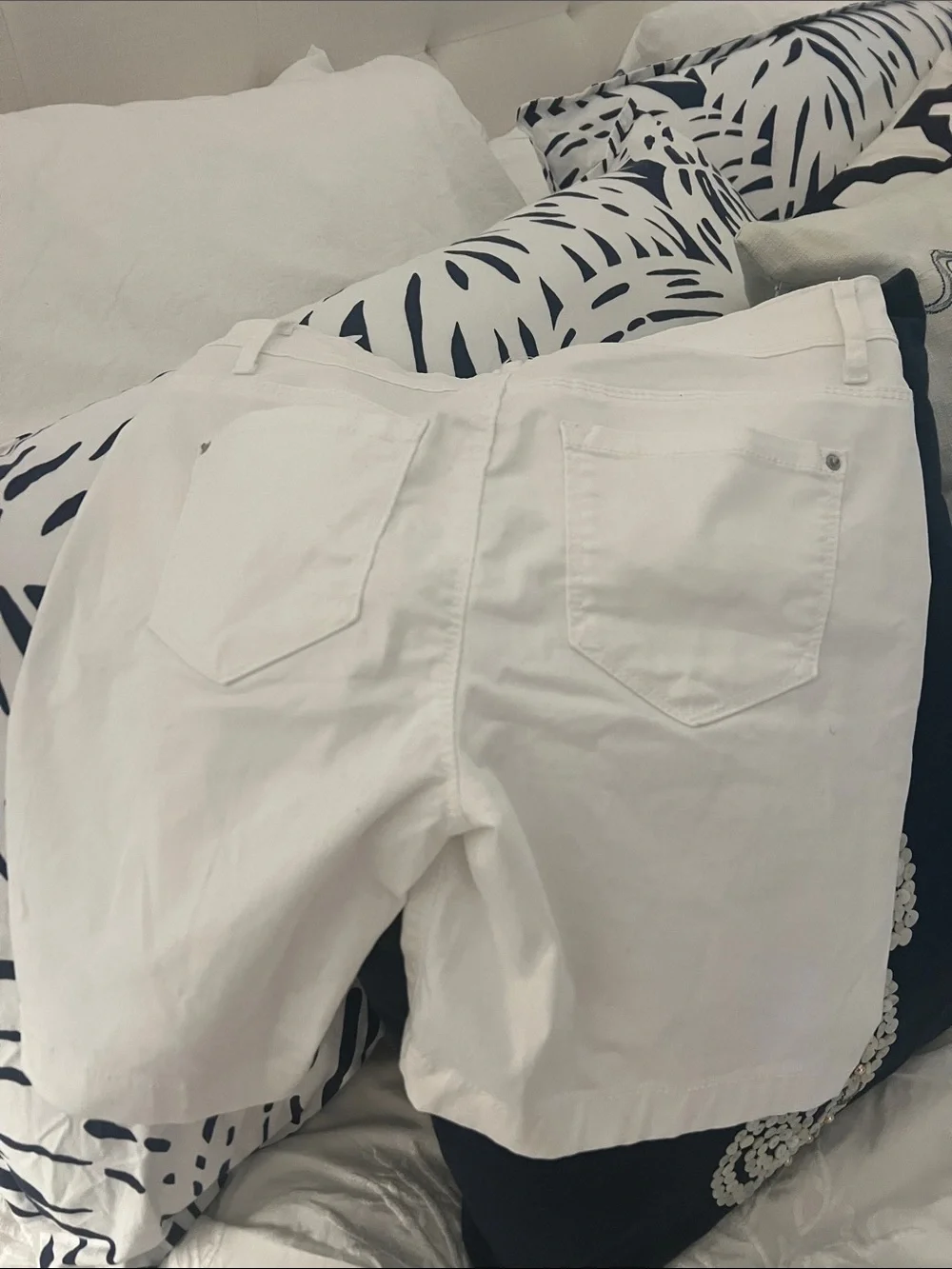 CURVE White Women's Jean Shorts with Classic Five-Pocket Style